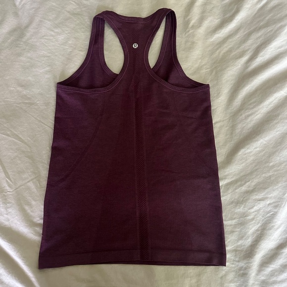 Womens Lululemon purple swiftly tech racerback hip length tank top size 6 - Picture 2 of 3